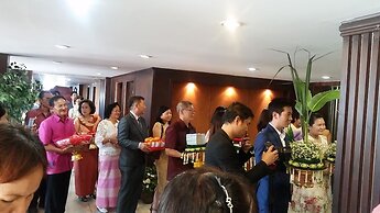 Dusit Hotel at Sakon Nakhon