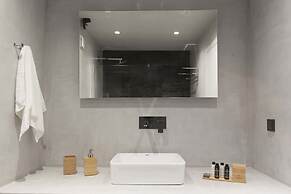 Calme Suites Mani