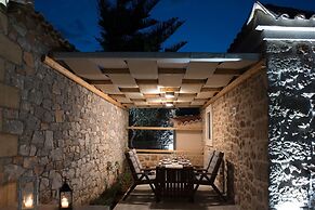 Calme Suites Mani
