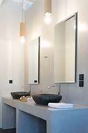 Calme Suites Mani