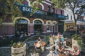 Six Degrees Motel
