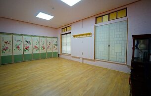 Hanok Hotel Dong Nak Won