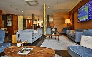 Bacchus Hotel