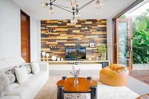 The Darling Ocean View Villa Bali