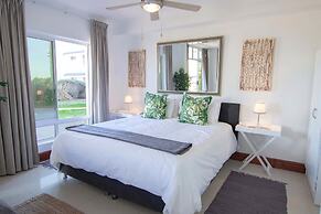 Romantic Beachfront Bachelor