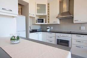 Romantic Beachfront Bachelor