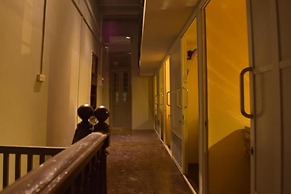 21 Hostel