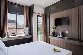 ELC Luxury Da Lat Hotel & Apartment