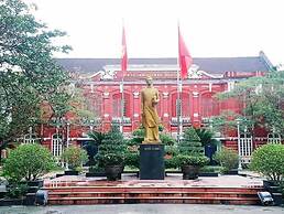 Nice Hue Hotel