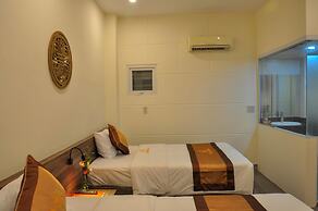 Nice Hue Hotel