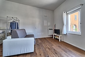 Marina Apartments