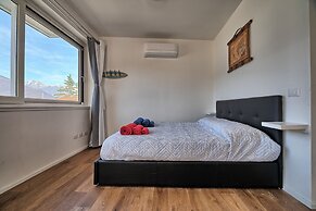 Marina Apartments