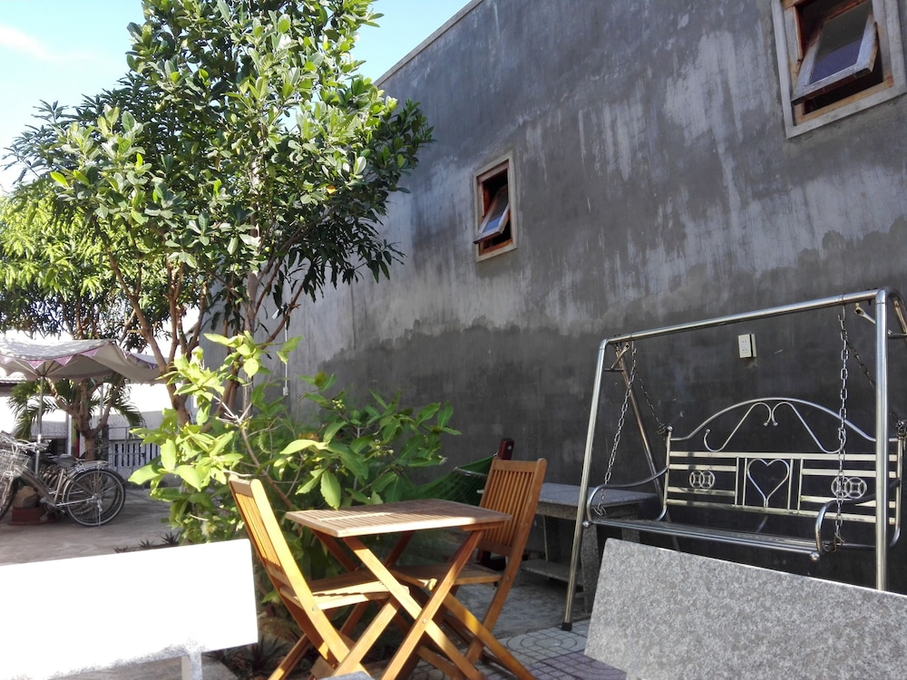 The House 17 1