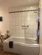 The Bowmore House Bed & Breakfast