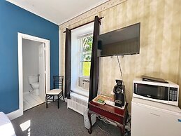 Inn at the Falls