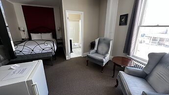 Inn at the Falls