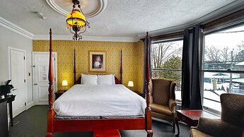 Inn at the Falls