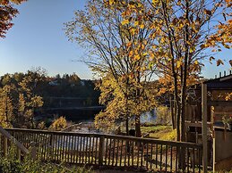 Inn at the Falls