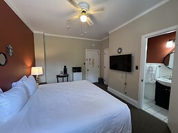 Inn at the Falls