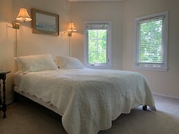 Inn at the Falls