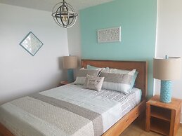 Beach Apartment With Amazing Sunrises