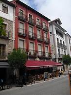 Hotel Los Robles