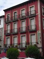 Hotel Los Robles