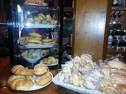 Hotel Los Robles