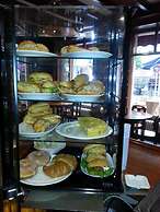 Hotel Los Robles