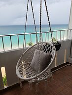 Gorgeous Beach Front Studio