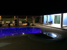 Blue Beach Bungalow