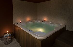 King Maron Beach Hotel & Spa