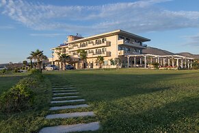 King Maron Beach Hotel & Spa
