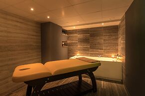 King Maron Beach Hotel & Spa