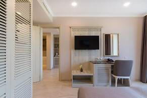 King Maron Beach Hotel & Spa