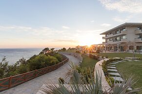 King Maron Beach Hotel & Spa