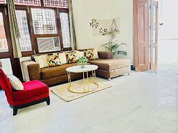 Olive Service Apartment DLF Galleria