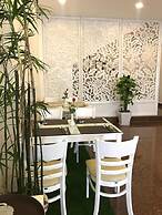 Tea Leaf Hotel
