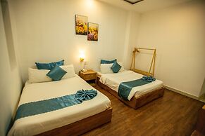 Tea Leaf Hotel