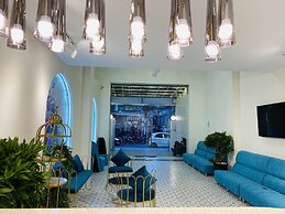 Tea Leaf Hotel