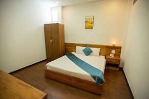 Tea Leaf Hotel