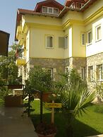 Ada Apart Hotel