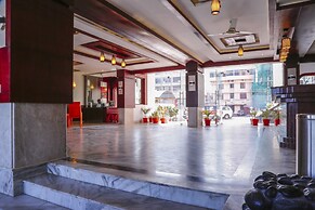 Hotel Maadhini
