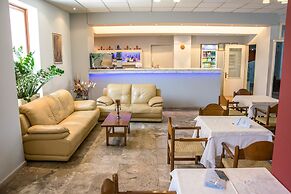 Hotel Telis