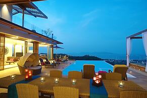 Luxury Villa Crystal Blue