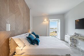 AQUAMADRE Suites