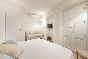 AQUAMADRE Suites