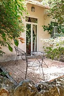 Smadar Inn