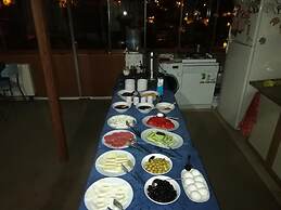 Efe Guest House
