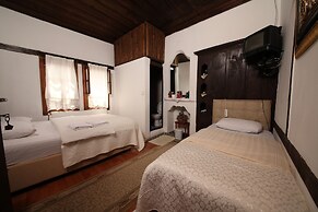 Efe Guest House